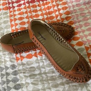 Serengeti braided flats size 7 brown